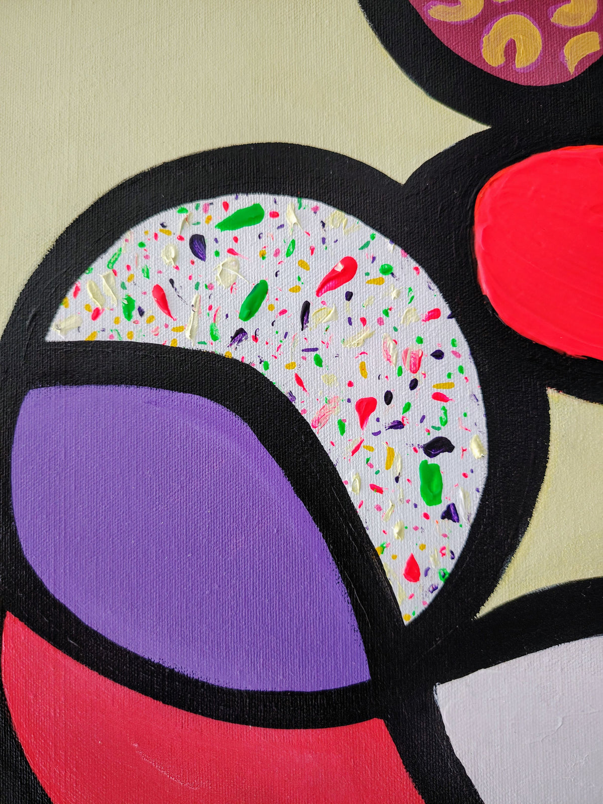 detail d'une oeuvre pop minimale dopaminée de l'artiste française koa