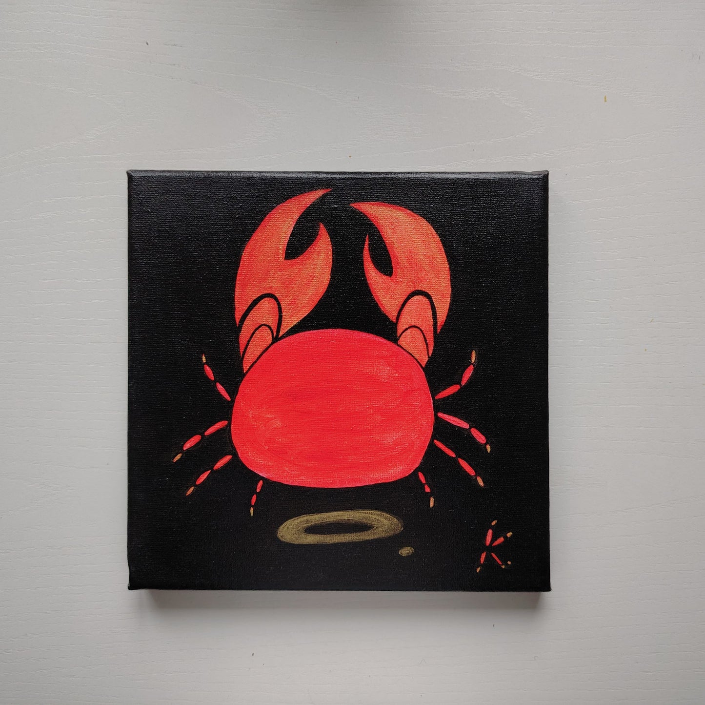 Peinture KOA Le Crabe vendue exposée en intérieur, œuvre contemporaine pop graphique et décorative