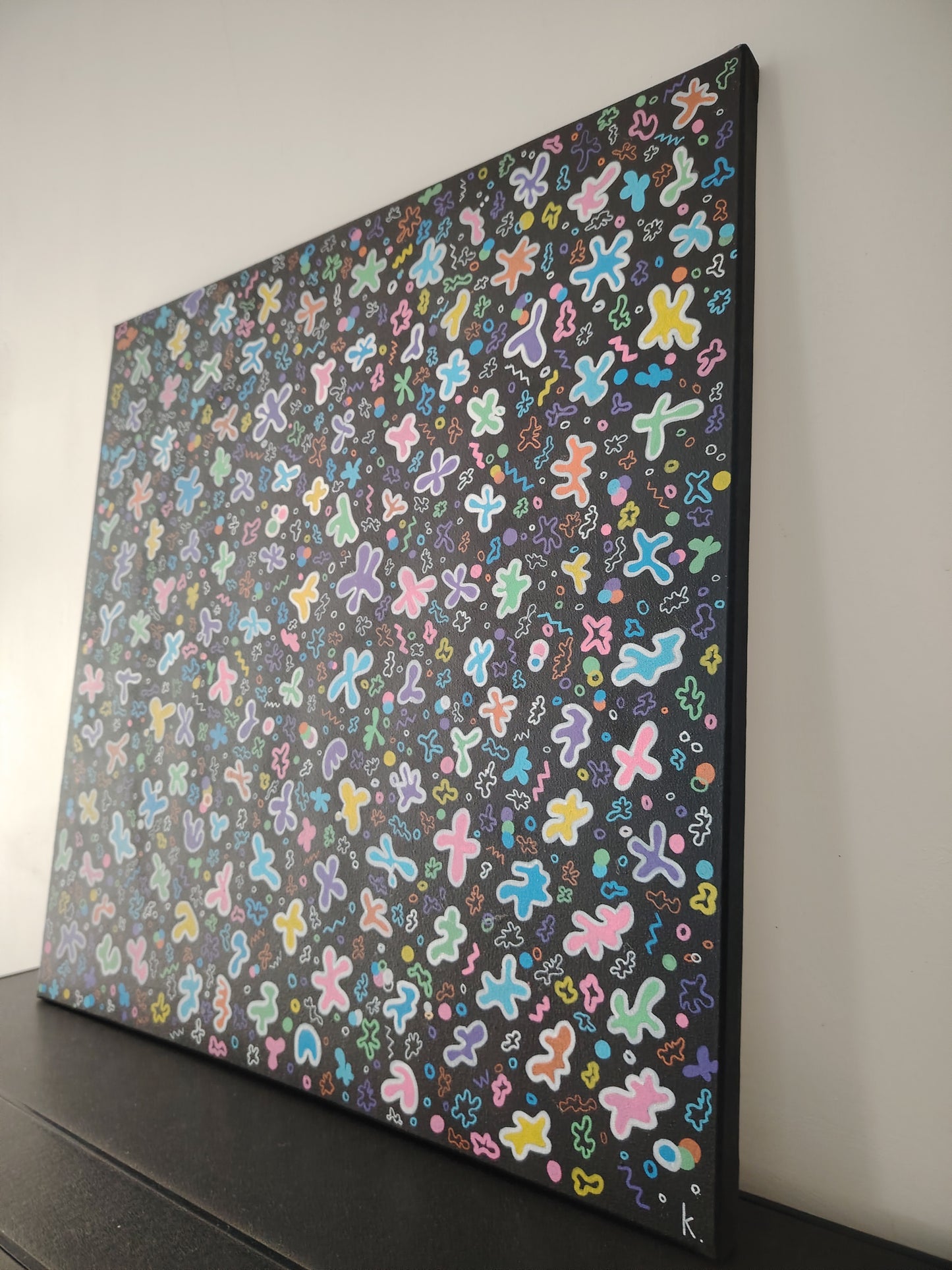Tranche de l’œuvre KOA Motifation 1 sur châssis bois, peinture originale contemporaine