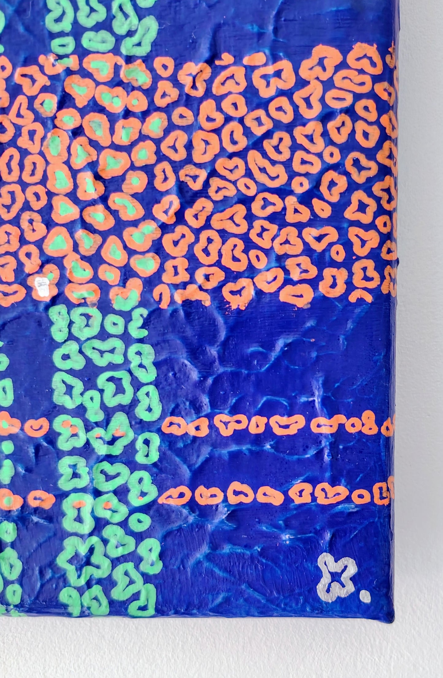 Signature de l’artiste KOA sur l’œuvre Motifation 4 avec certificat d’authenticité