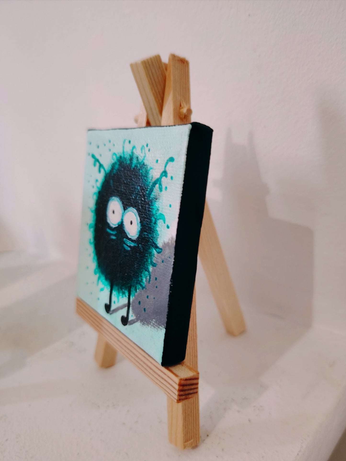 Côté de l’œuvre vendue KOA Mout Bleu sur châssis bois, peinture originale 7x7 cm