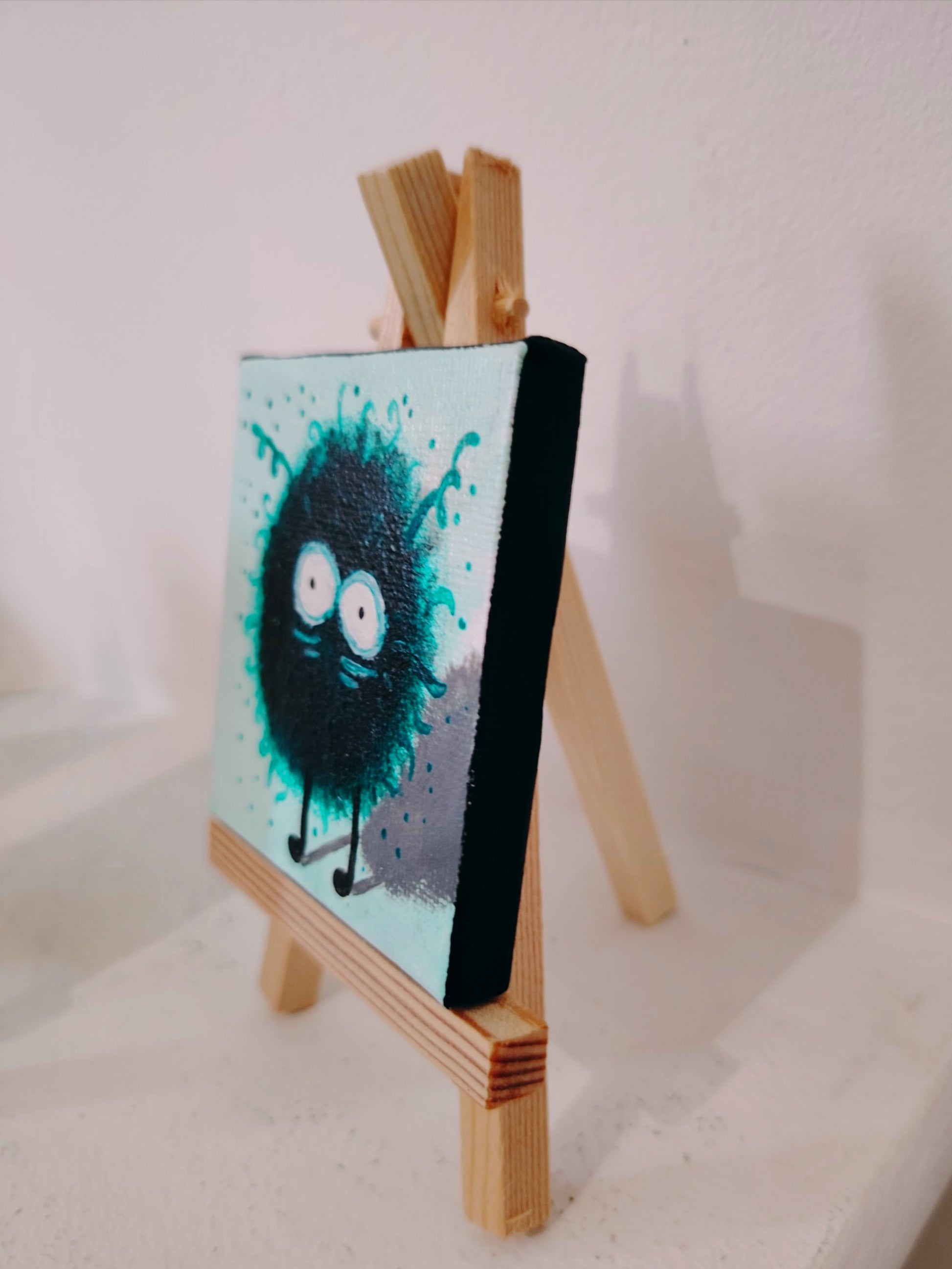 Côté de l’œuvre vendue KOA Mout Bleu sur châssis bois, peinture originale 7x7 cm