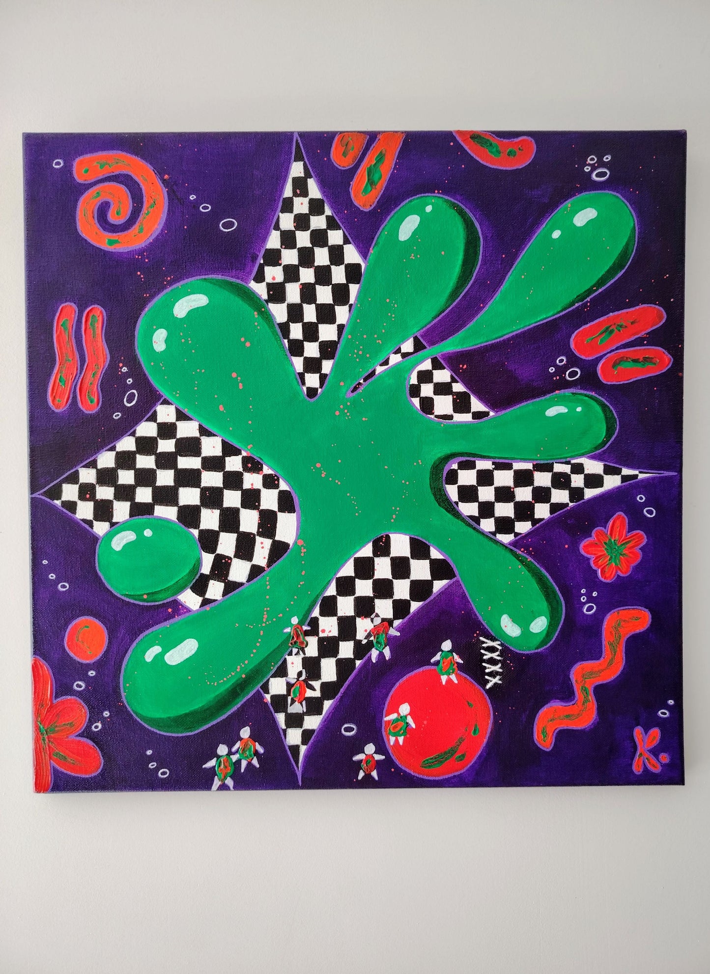 Peinture KOA Splash and Furious exposée en intérieur neutre, œuvre contemporaine pop art et expressive 