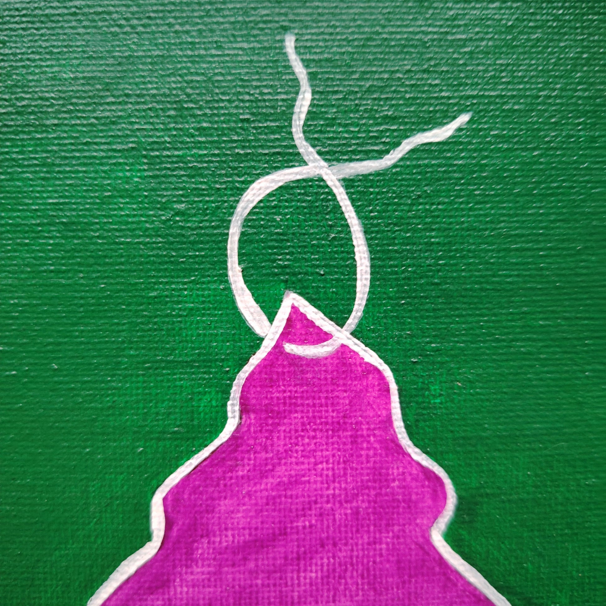 Détail de la peinture KOA Vert Sapin, motif sapin graphique et couleurs contrastées