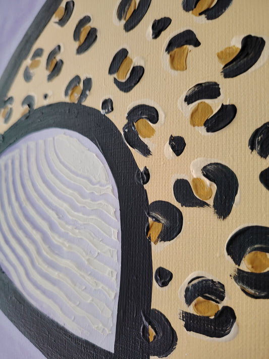 focus sur un détail léopard de l'oeuvre d'art colorée compose par koa